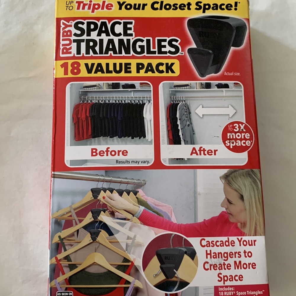 Ruby Space Triangles Hanger Space Savers - Set of 18